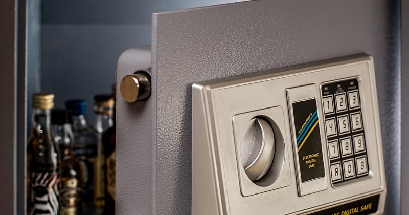 Coffre fort discret : le guide pour protéger vos objets de valeur